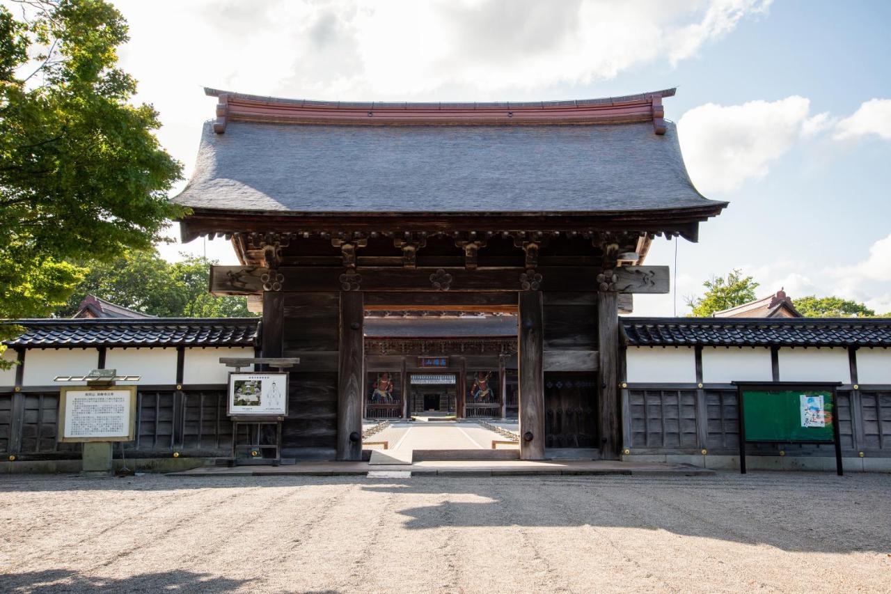 Kadokyu Ryokan Такаока Экстерьер фото